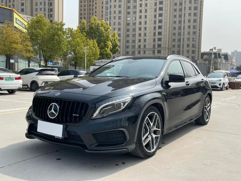 Mercedes-Benz GLA AMG, 2015