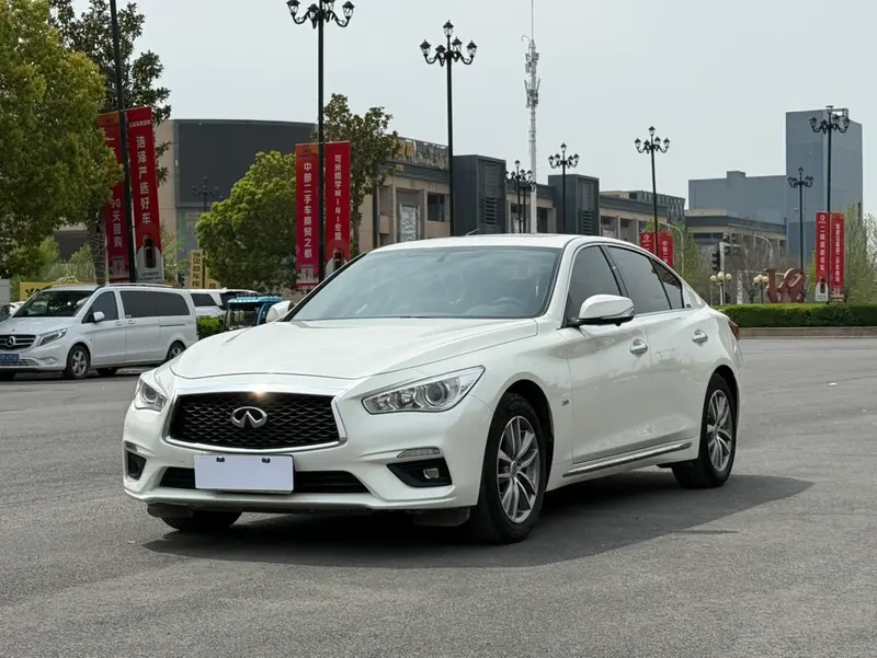 Infiniti Q50L, 2021