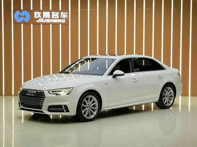 Audi A4L 30 Version 40 TFSI Fashion Version, 2018 — фото 1