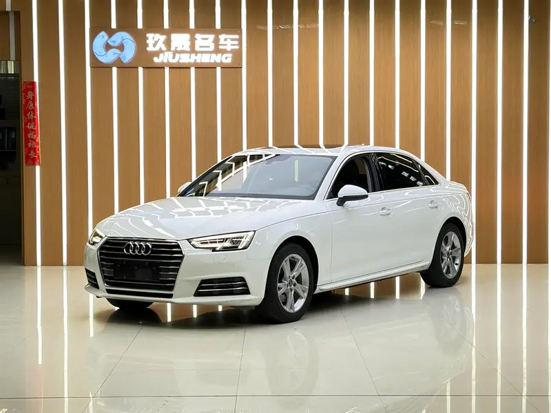 Audi A4L 30 Version 40 TFSI Version, 2018 — фото 1