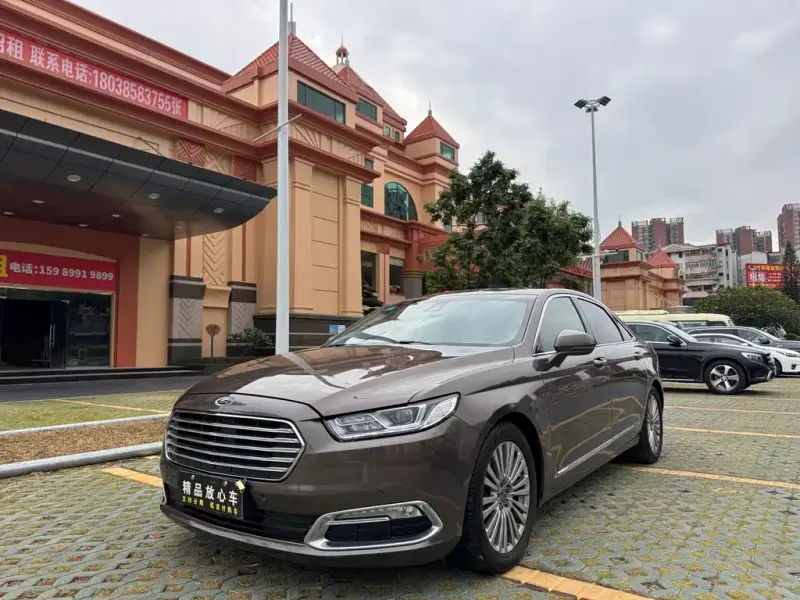 Ford Taurus, 2016