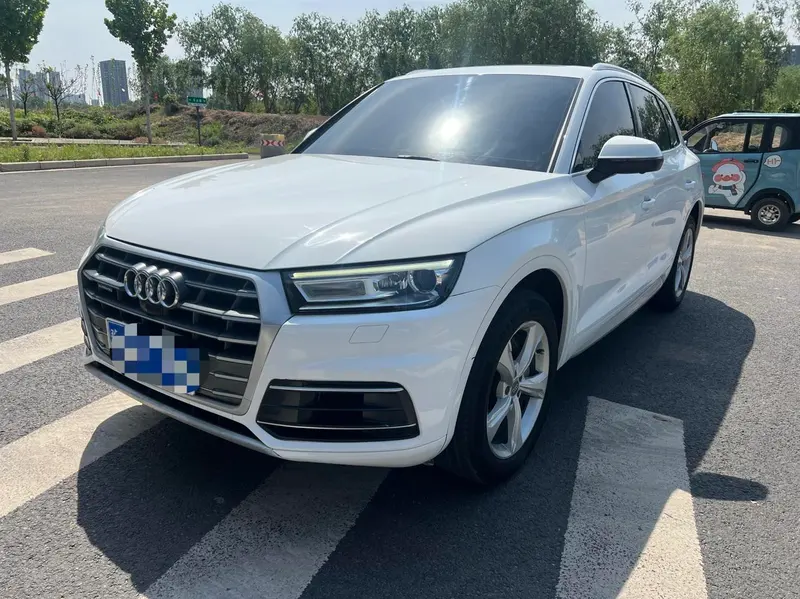 Audi Q5L, 2018