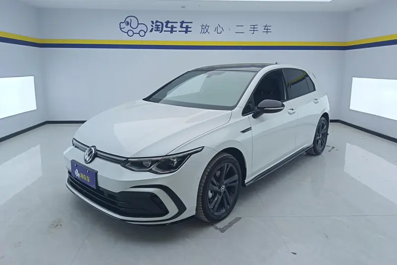 Volkswagen Golf, 2023