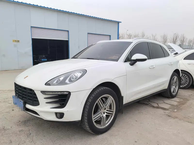 Porsche Macan, 2014