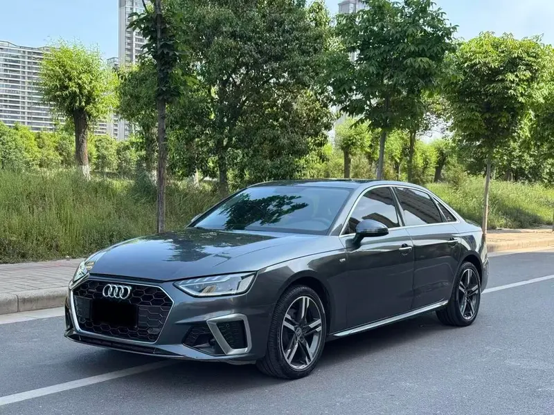 Audi A4L 40 TFSI Luxury Version, 2020 — фото 1