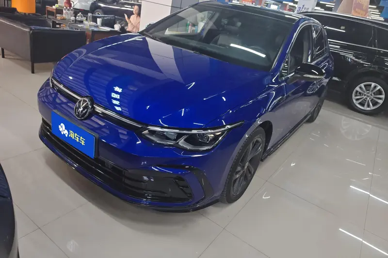 Volkswagen Golf, 2023