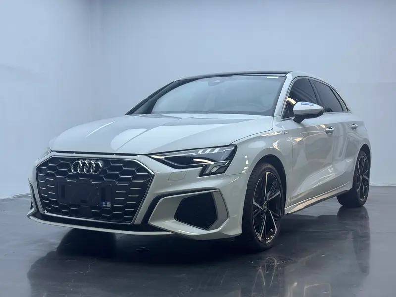 Audi A3 Sportback 35 TFSI Fashion Sport Version, 2022 — фото 1