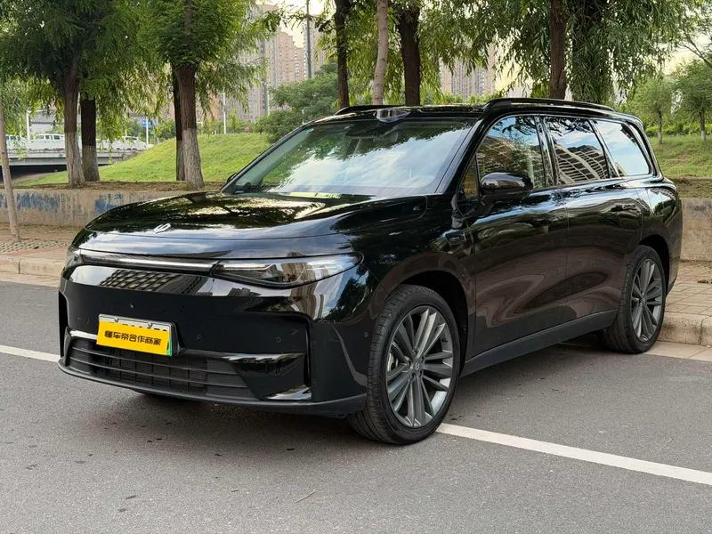 Leapmotor C16 EREV 280 Lidar Premium Edition 6 Seater, 2026 — фото 1