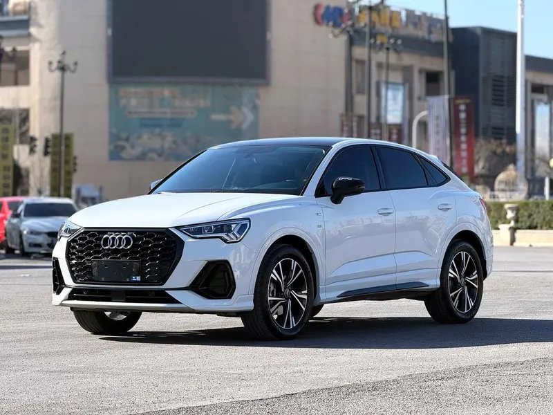 Audi Q3 Sportback, 2022