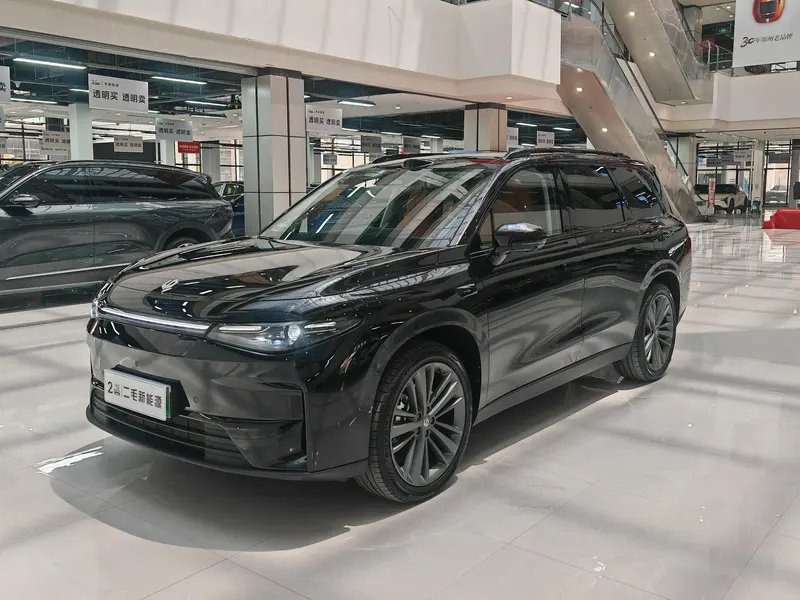 Leapmotor C16 EREV 280 Lidar Premium Edition 6 Seater, 2026 — фото 1