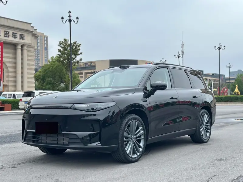 Leapmotor C16 EREV 280 Lidar Premium Edition 6 Seater, 2026 — фото 1