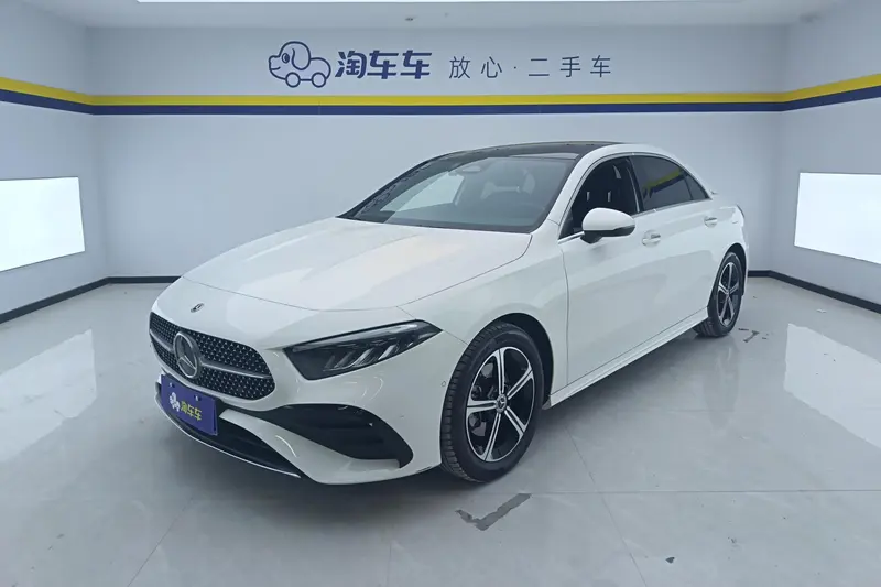Mercedes-Benz A-Class A 200 L Sport Fashion Edition, 2023 — фото 1