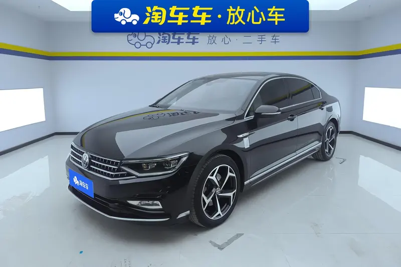Volkswagen Magotan 200 Anniversary Edition 330TSI DSG Luxury Version, 2023 — фото 1