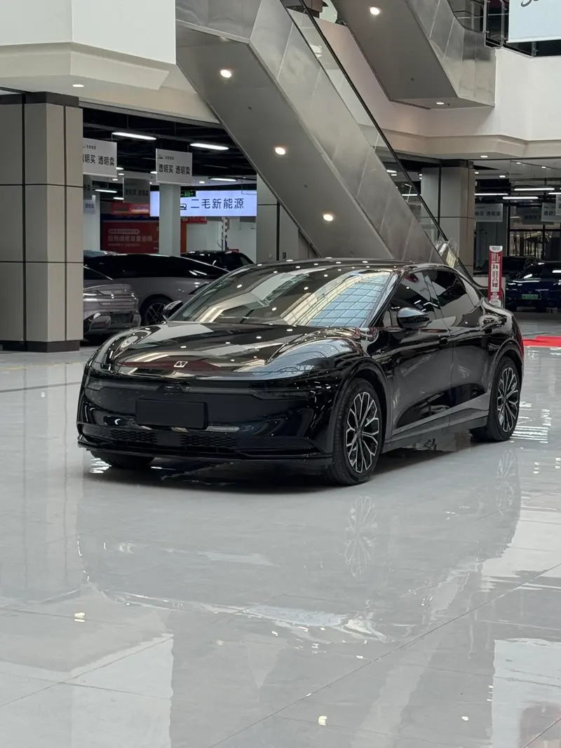Zeekr 007, 2024