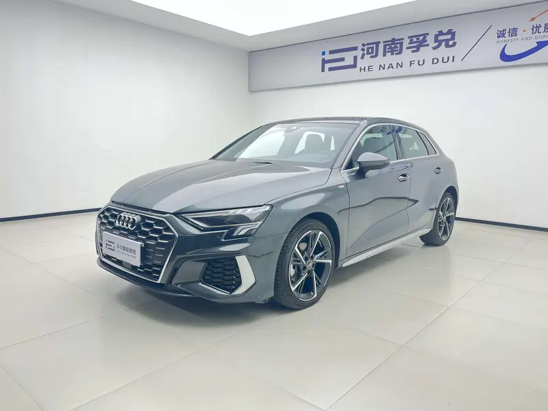 Audi A3 Facelift Sportback 35 TFSI Fashion Sport Version, 2023 — фото 1