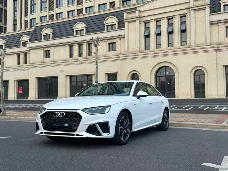 Audi A4L 40 TFSI Fashion Version, 2023 — фото 1