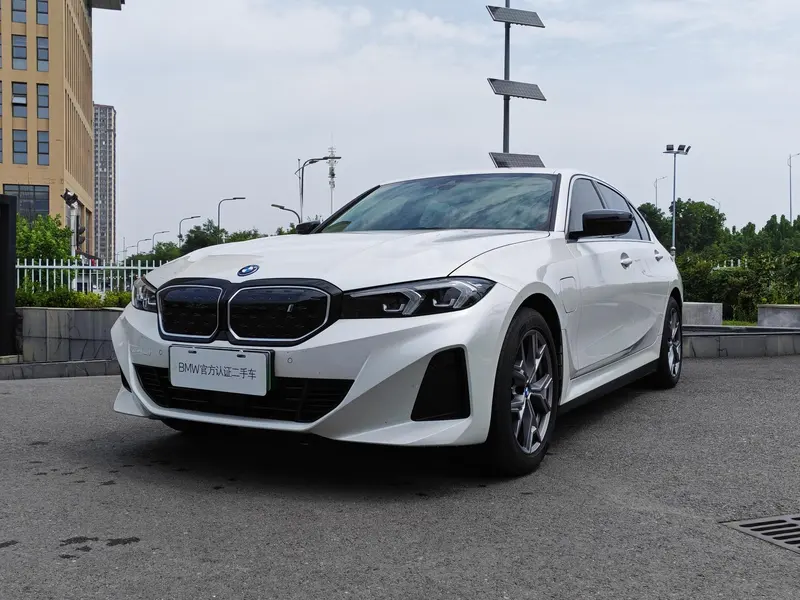 BMW i3, 2025