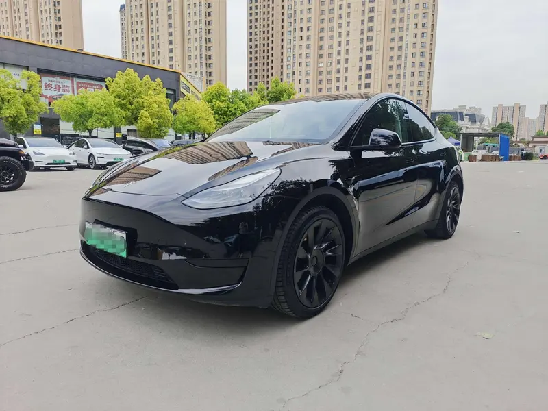 Tesla Model Y, 2022