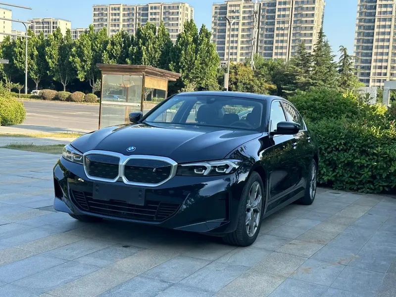 BMW i3, 2025