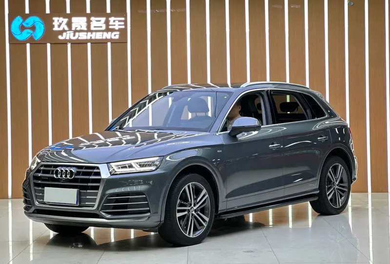 Audi Q5L, 2020