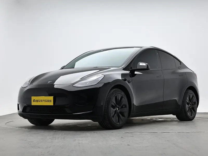 Tesla Model Y, 2022