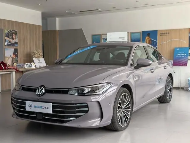 Volkswagen Passat Pro 380TSI Premium Edition, 2025 — фото 1