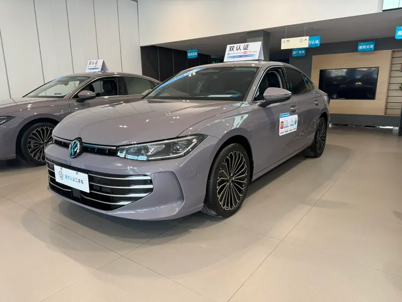 Volkswagen Passat Pro 380TSI Premium Edition, 2025 — фото 1