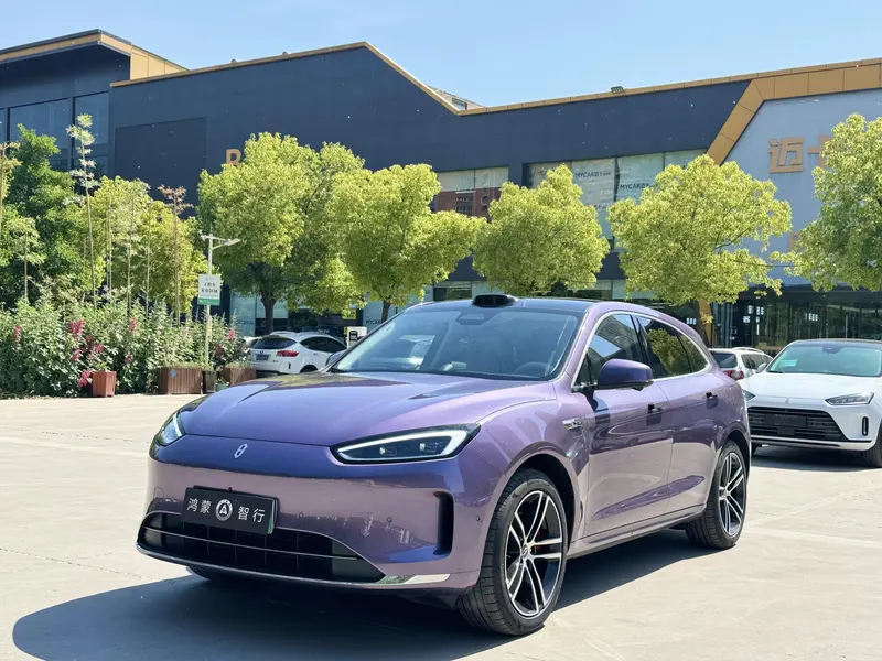 AITO M5, 2025