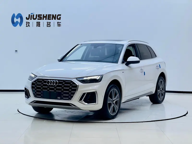 Audi Q5L, 2022