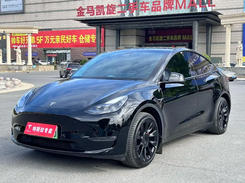 Tesla Model Y, 2022