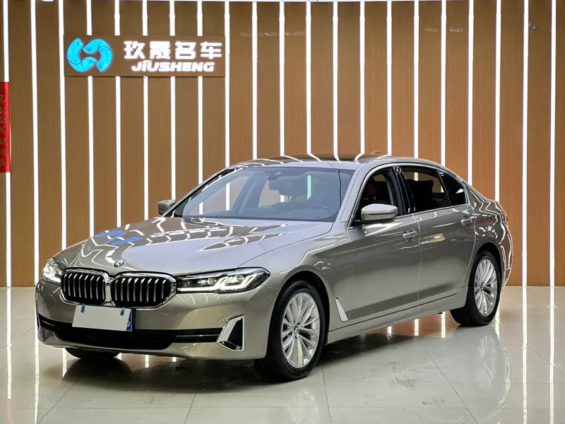 BMW 5-Series, 2022