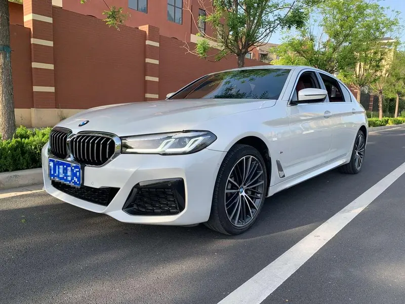 BMW 5-Series, 2023