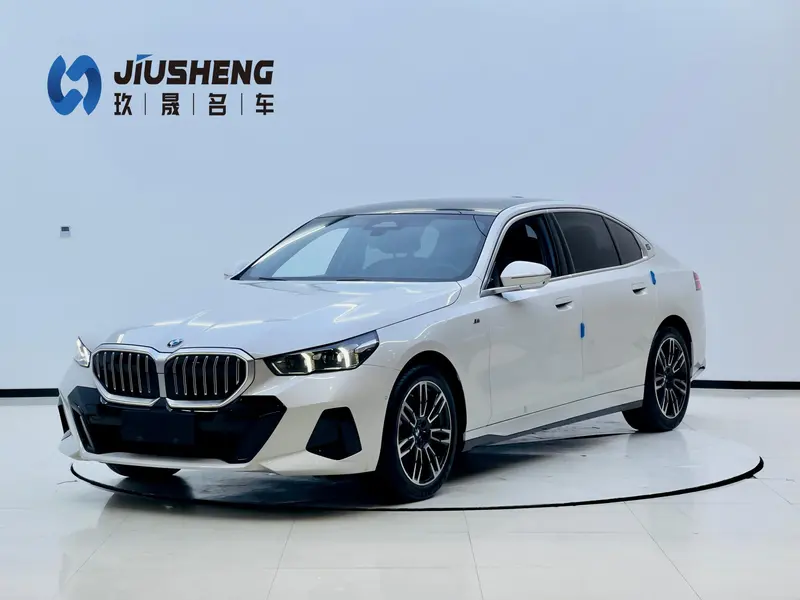 BMW 5-Series, 2024