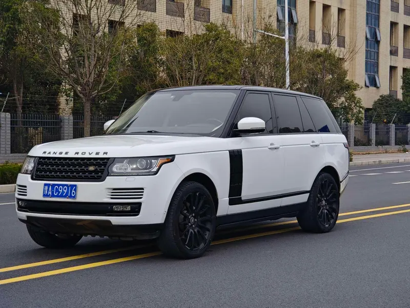 Land Rover Range Rover 3.0 V6 SC Vogue, 2014 — фото 1