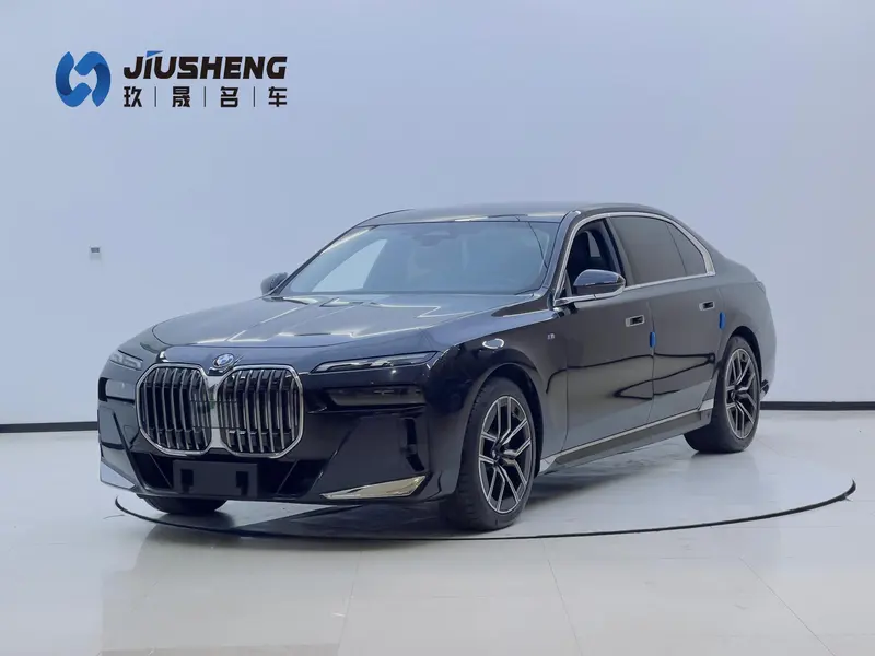 BMW 7-Series 735Li M Sport, 2023 — фото 1