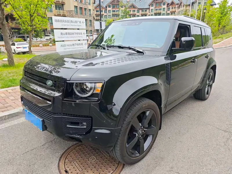Land Rover Defender, 2025