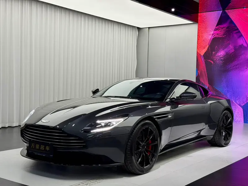 Aston Martin DB11, 2019