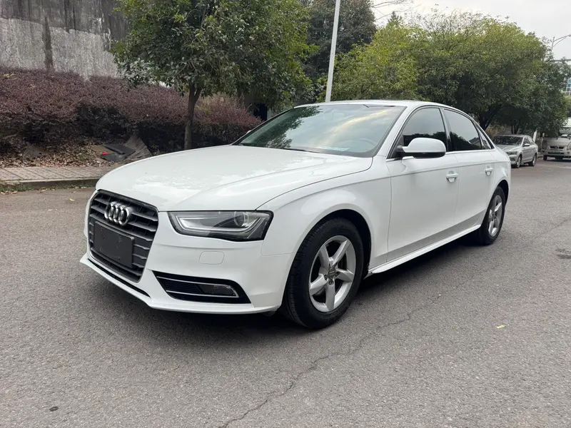Audi A4L 30 TFSI Auto Comfort Version, 2016 — фото 1