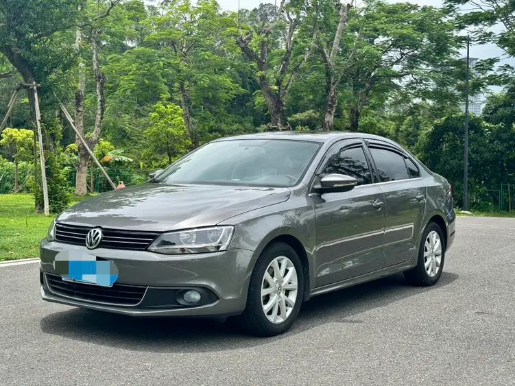 Volkswagen Sagitar, 2012
