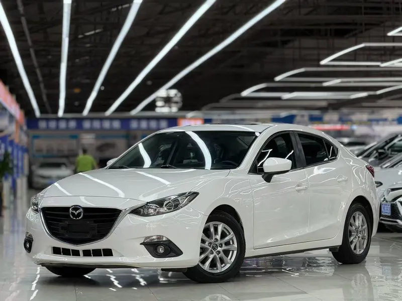 Mazda 3 Axela, 2016