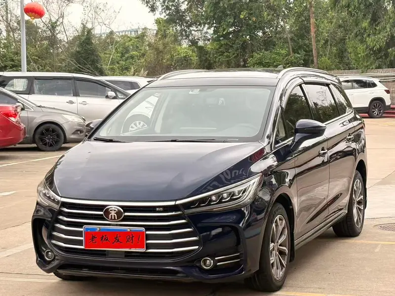 BYD Song MAX 1.5T Auto Smart Connected Version 7 Seater CN5, 2019 — фото 1