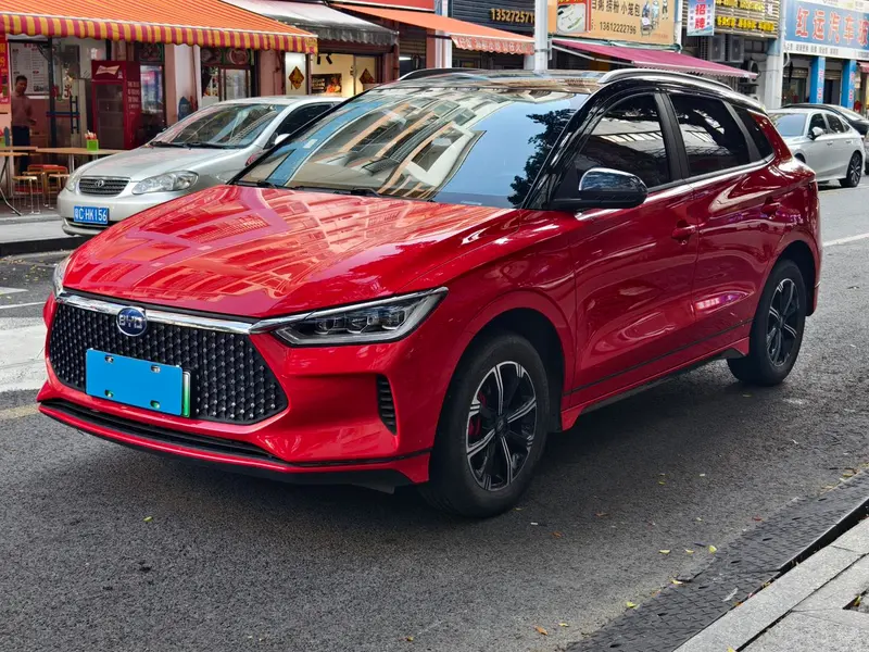 BYD e2 Range Edition · Luxury Version, 2019 — фото 1