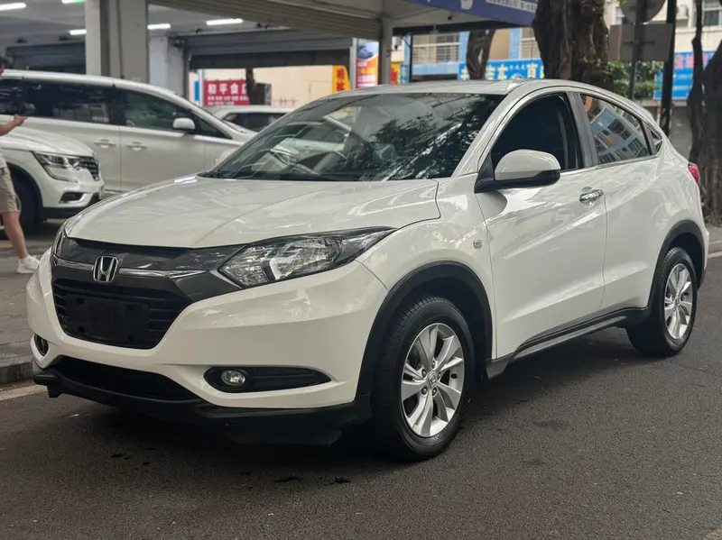 Honda Vezel 1.5L CVT 2WD Comfort Version, 2017 — фото 1