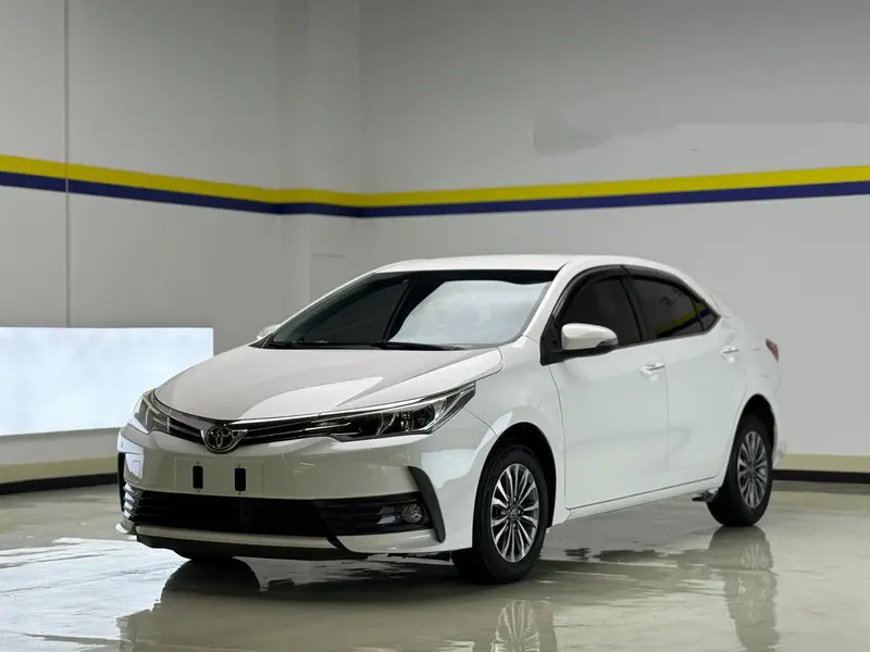 Toyota Corolla 1.2T S-CVT GL Smart Edition CN6, 2018 — фото 1