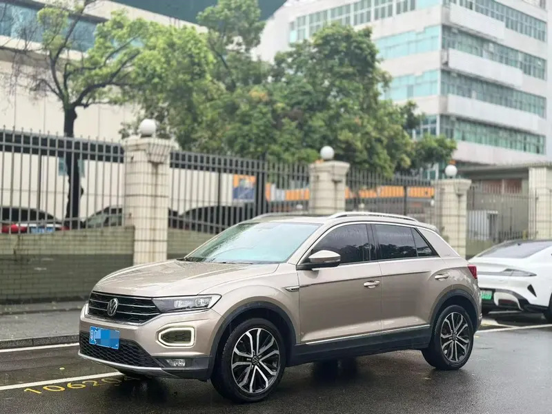 Volkswagen T-Roc, 2021
