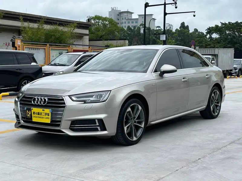 Audi A4L 30 Version 40 TFSI Fashion Version, 2018 — фото 1