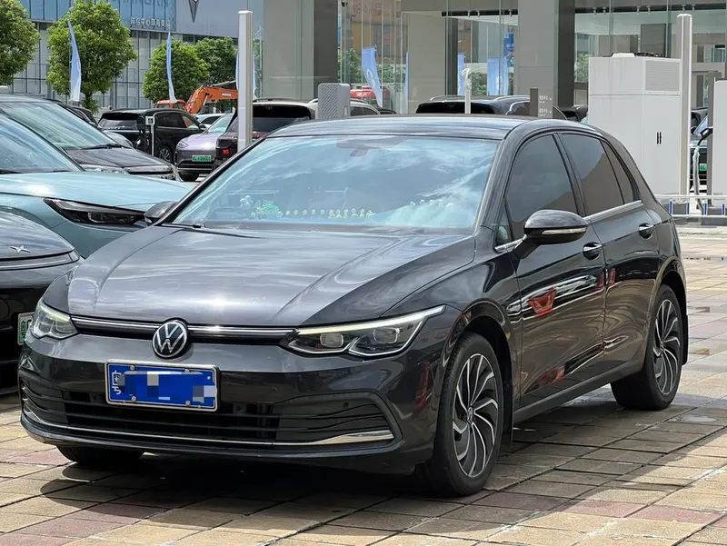 Volkswagen Golf, 2021