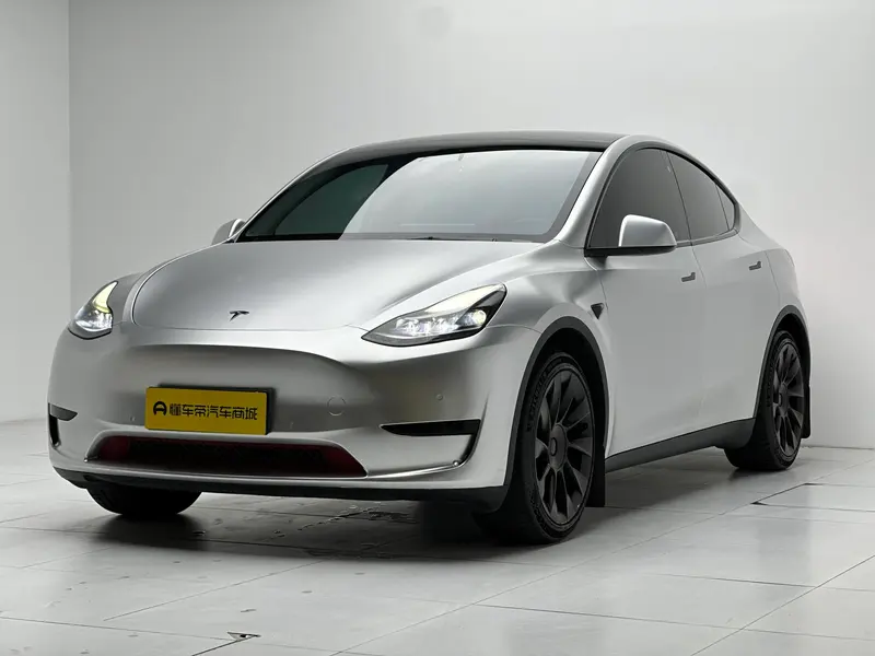 Tesla Model Y, 2022