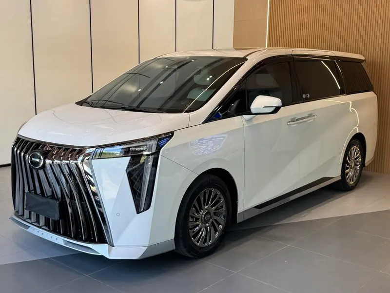 GAC Trumpchi Trumpchi M8 Series 2.0TGDI Flagship Edition, 2023 — фото 1