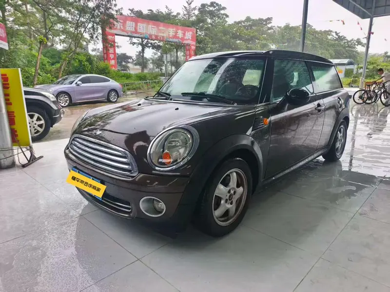 MINI CLUBMAN, 2010